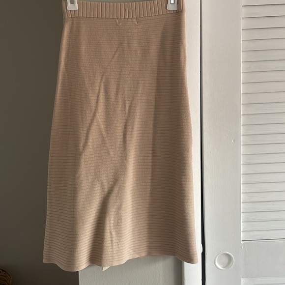 Naadam beige skirt. - Picture 2 of 5